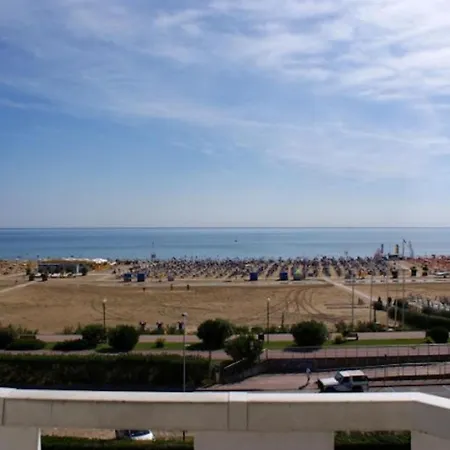 Amazing Beachfront Apartment-beahost Lejlighed Bibione