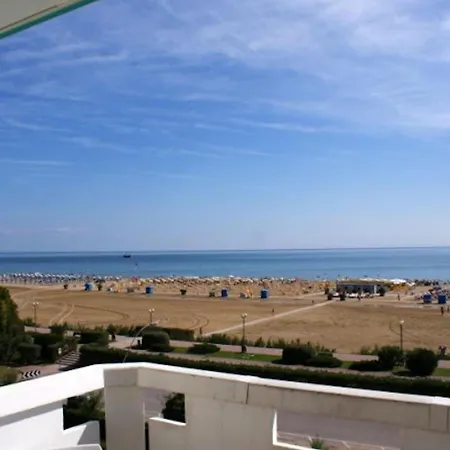 Amazing Beachfront Apartment-beahost Bibione