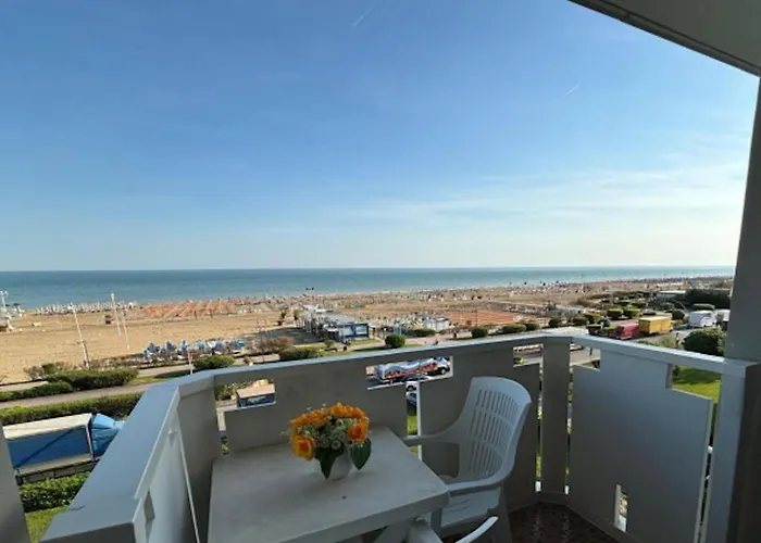 Amazing Beachfront Apartment-beahost * بيبيوني