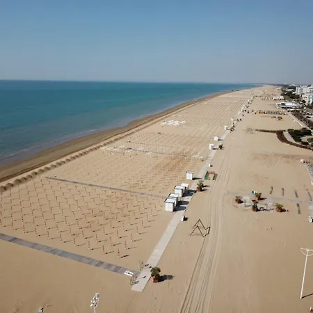 Amazing Beachfront Apartment-beahost *