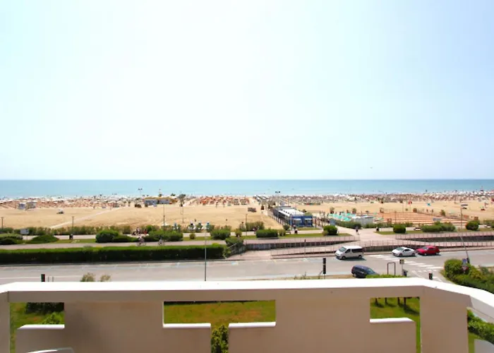 Apartmán Amazing Beachfront Apartment-beahost *